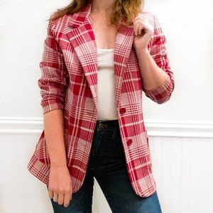 Vintage plaid blazer! On trend for fall!